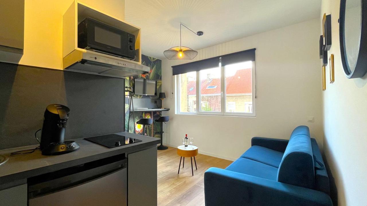 Jungle Boogie Apartment กาเลส์ ภายนอก รูปภาพ